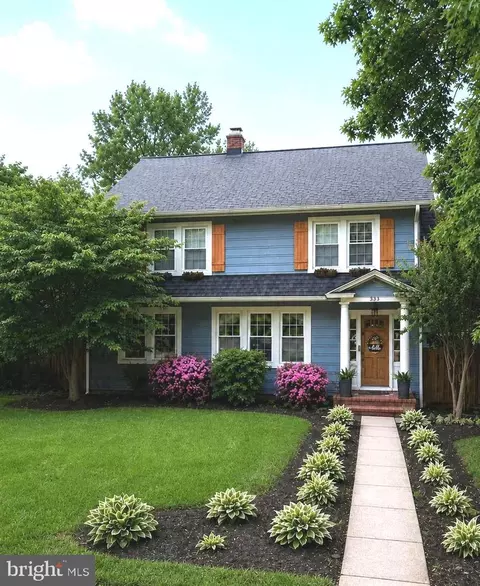 Exterior - 333 E Maple Rd, Linthicum Heights, MD 21090 photo 2 of 9