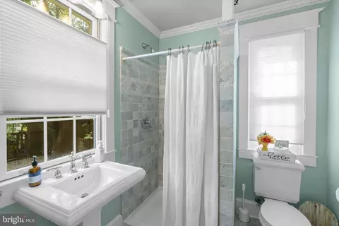 Bath - 333 E Maple Rd, Linthicum Heights, MD 21090 photo 1 of 3