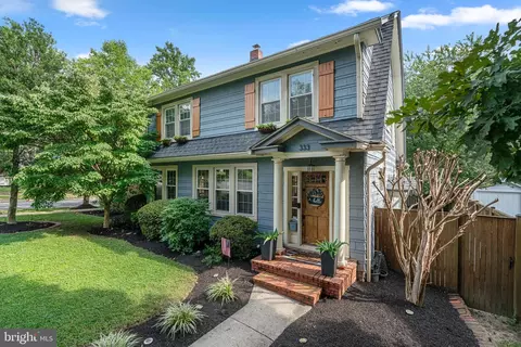 Exterior - 333 E Maple Rd, Linthicum Heights, MD 21090 photo 4 of 9