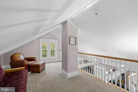 Entry Way - 333 E Maple Rd, Linthicum Heights, MD 21090 photo 4 of 4