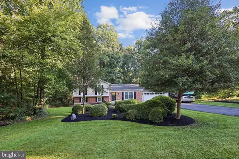 Exterior - 1908 Ridgewood Rd, Hanover, MD 21076 photo 12 of 15