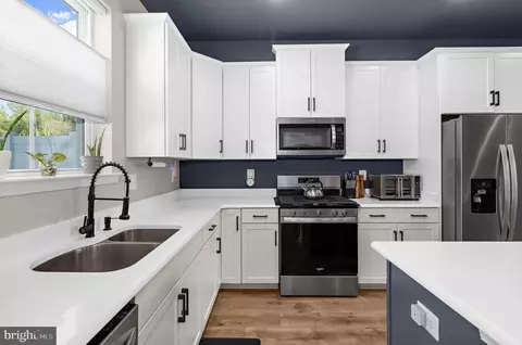 Kitchen - 1608 Aster Ln, Hanover, MD 21076 photo 1 of 2
