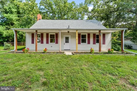 Exterior - 1342 Edna Rd, Pasadena, MD 21122 photo 3 of 5