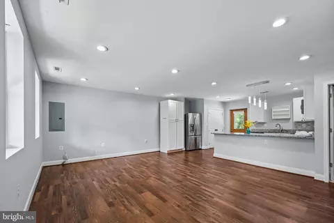 Living - 1342 Edna Rd, Pasadena, MD 21122 photo 1 of 4
