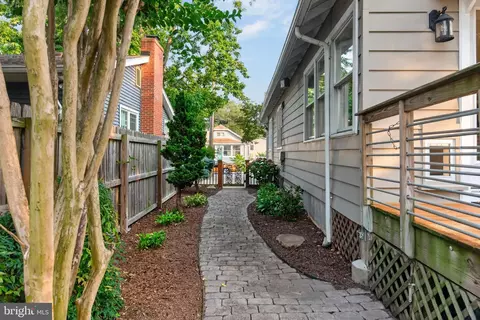 Exterior - 122 Smith Ave, Annapolis, MD 21401 photo 7 of 11