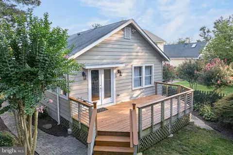 Exterior - 122 Smith Ave, Annapolis, MD 21401 photo 4 of 11