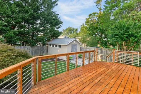 Exterior - 122 Smith Ave, Annapolis, MD 21401 photo 8 of 11