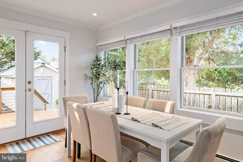Dining - 122 Smith Ave, Annapolis, MD 21401 photo 2 of 3