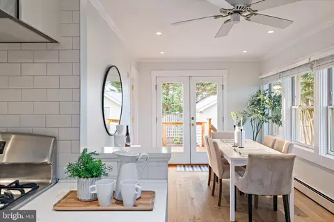 Dining - 122 Smith Ave, Annapolis, MD 21401 photo 1 of 3