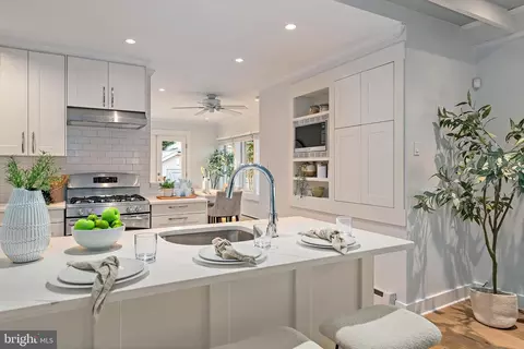 Kitchen - 122 Smith Ave, Annapolis, MD 21401 photo 3 of 4