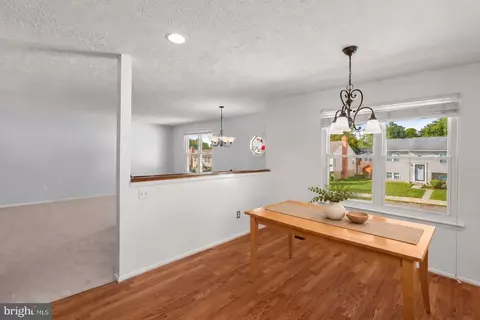 Dining - 2317 230th St, Pasadena, MD 21122 photo 1 of 2