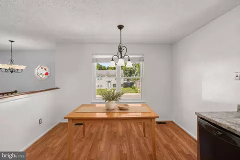 Dining - 2317 230th St, Pasadena, MD 21122 photo 2 of 2