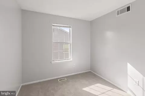 Bedroom - 2317 230th St, Pasadena, MD 21122 photo 7 of 9