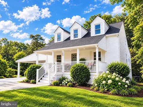 105 Simmons Ln, Severna Park, MD 21146