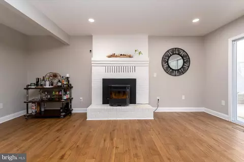 Living - 136 Collington Ct, Arnold, MD 21012 photo 1 of 1