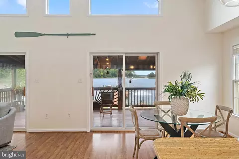 Dining - 3641 Branhum Rd, Edgewater, MD 21037 photo 2 of 3