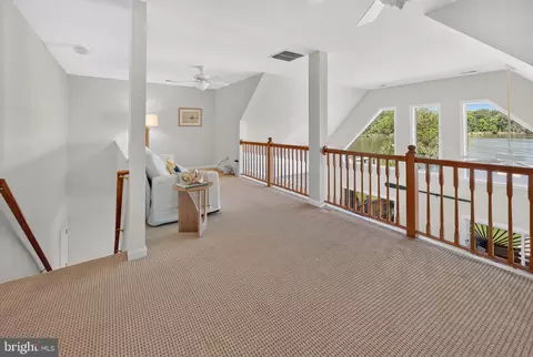 Entry Way - 3641 Branhum Rd, Edgewater, MD 21037 photo 10 of 16