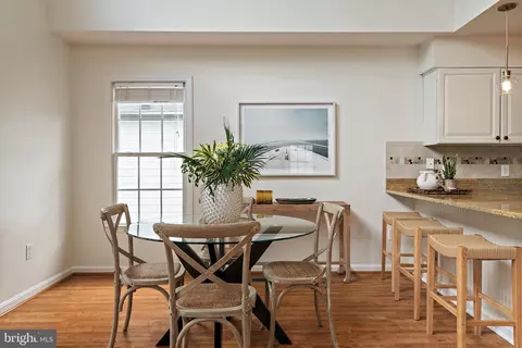 Dining - 3641 Branhum Rd, Edgewater, MD 21037 photo 3 of 3