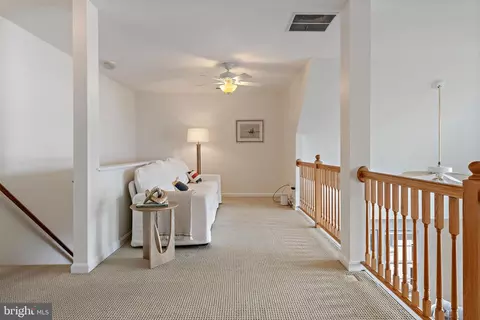 Entry Way - 3641 Branhum Rd, Edgewater, MD 21037 photo 12 of 16
