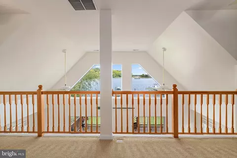 Entry Way - 3641 Branhum Rd, Edgewater, MD 21037 photo 9 of 16