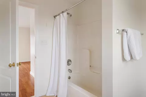 Entry Way - 3641 Branhum Rd, Edgewater, MD 21037 photo 16 of 16