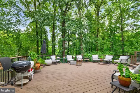 Exterior - 1207 Asquithpines Pl, Arnold, MD 21012 photo 5 of 12