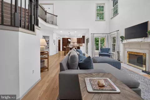 Entry Way - 1207 Asquithpines Pl, Arnold, MD 21012 photo 9 of 18