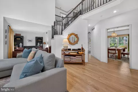 Entry Way - 1207 Asquithpines Pl, Arnold, MD 21012 photo 3 of 18