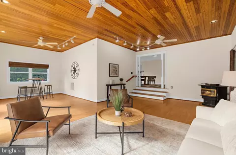 Living - 3935 W Shore Dr, Edgewater, MD 21037 photo 3 of 5