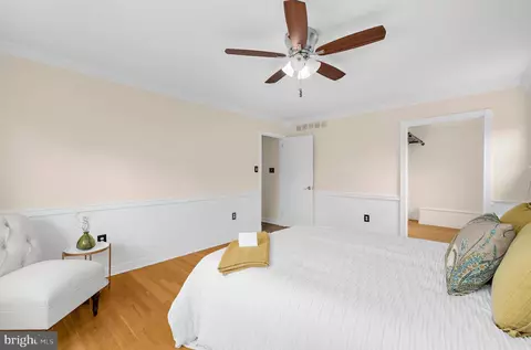 Bedroom - 3935 W Shore Dr, Edgewater, MD 21037 photo 2 of 7
