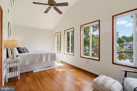 Bedroom - 601 Riverside Dr, Pasadena, MD 21122 photo 2 of 6