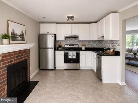 Kitchen - 1689 Brice Ct, Crofton, MD 21114 photo 1 of 2