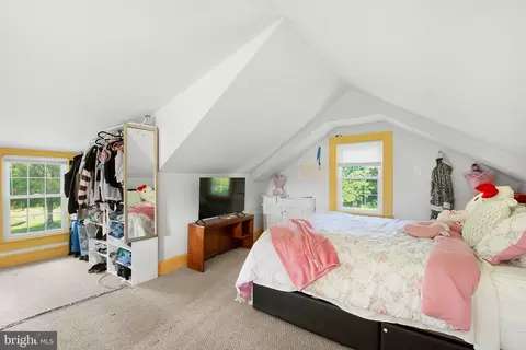 Bedroom - 246 Mill Swamp Rd, Edgewater, MD 21037 photo 10 of 10