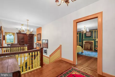 Entry Way - 246 Mill Swamp Rd, Edgewater, MD 21037 photo 6 of 13