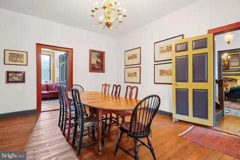 Dining - 246 Mill Swamp Rd, Edgewater, MD 21037 photo 2 of 5
