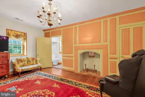 Bedroom - 246 Mill Swamp Rd, Edgewater, MD 21037 photo 5 of 10