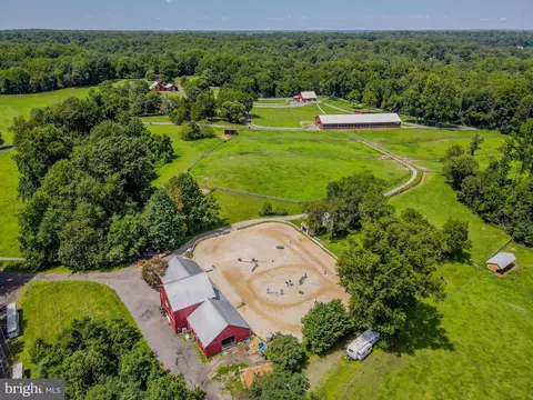 View/Area - 246 Mill Swamp Rd, Edgewater, MD 21037 photo 5 of 9