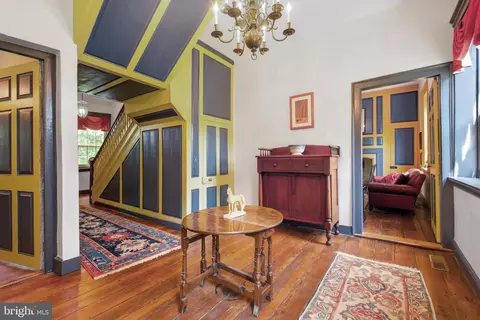 Entry Way - 246 Mill Swamp Rd, Edgewater, MD 21037 photo 4 of 13