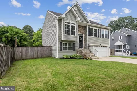 Exterior - 1175 Maple Ave, Shady Side, MD 20764 photo 4 of 6