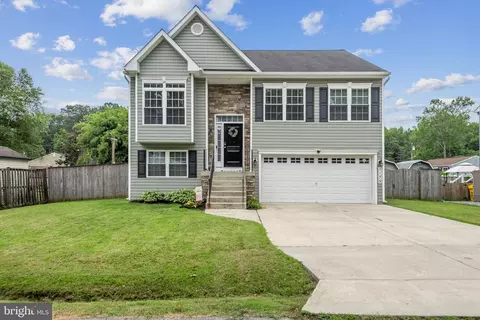 Exterior - 1175 Maple Ave, Shady Side, MD 20764 photo 2 of 6