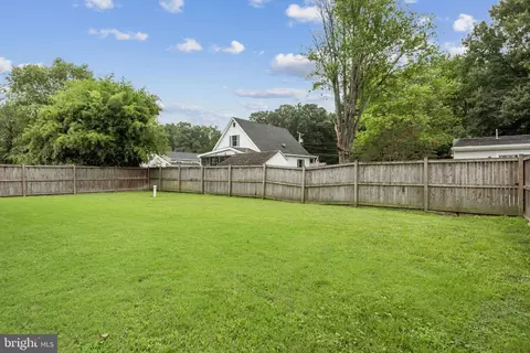 Exterior - 1175 Maple Ave, Shady Side, MD 20764 photo 5 of 6