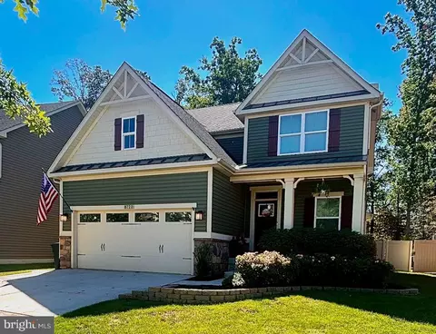 8220 Hickory Hollow Dr, Glen Burnie, MD 21060