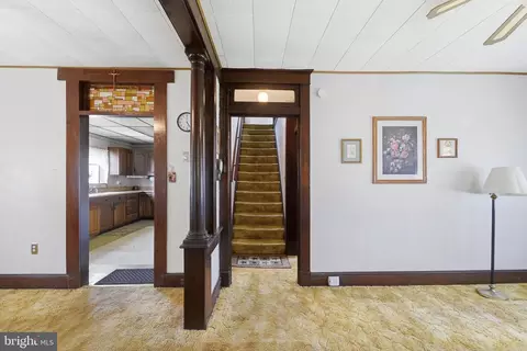 Entry Way - 309 Doris Ave, Baltimore, MD 21225 photo 5 of 5