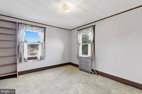 Bedroom - 309 Doris Ave, Baltimore, MD 21225 photo 5 of 8