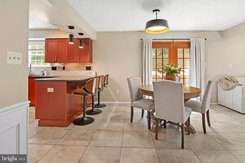 Dining - 1736 Remington Dr, Crofton, MD 21114 photo 6 of 7