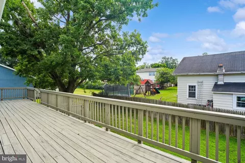 Exterior - 1025 Hanson St, Annapolis, MD 21403 photo 4 of 21