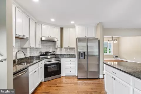 Kitchen - 1025 Hanson St, Annapolis, MD 21403 photo 4 of 5