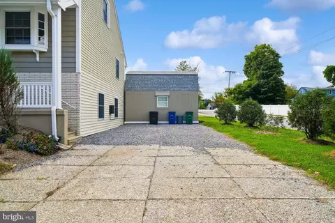 Exterior - 1025 Hanson St, Annapolis, MD 21403 photo 12 of 21