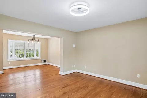 Living - 1025 Hanson St, Annapolis, MD 21403 photo 1 of 2