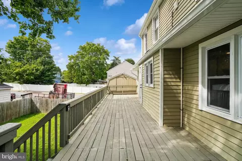 Exterior - 1025 Hanson St, Annapolis, MD 21403 photo 8 of 21